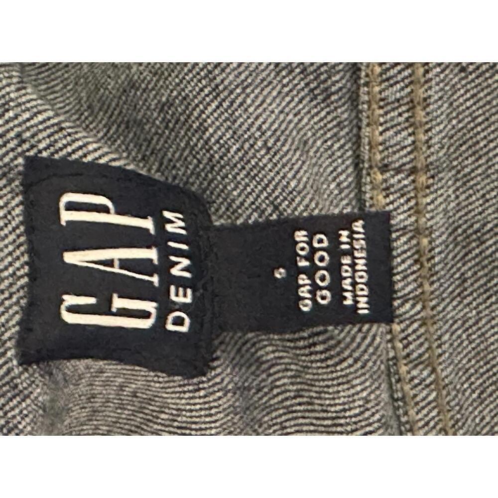 GAP classic button-up denim jean trucker jacket Size Small - Picture 8 of 8